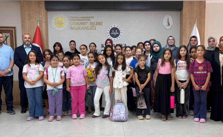 Müftü Dr. İrfan Açık, Yaz Kur’an Kursu öğrencilerini, ailelerini ve öğreticilerini tebrik etti 