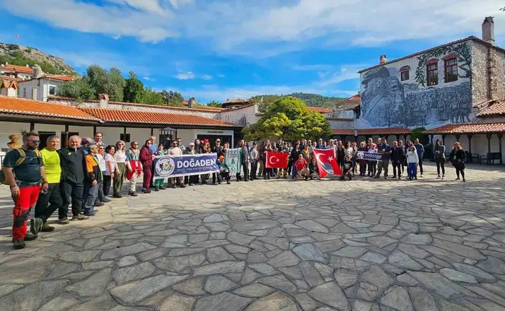 Muğlalı dağcılar Muğla’nın tarihi ve doğal güzelliklerini tanıtıyor
