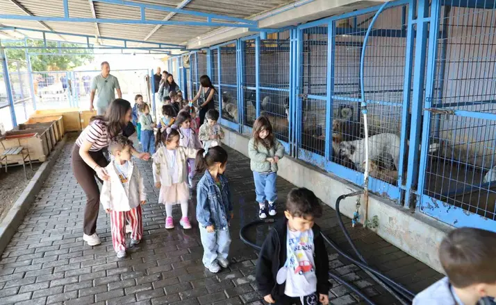 Nazilli’de minik öğrenciler can dostlarla bir araya geldi
