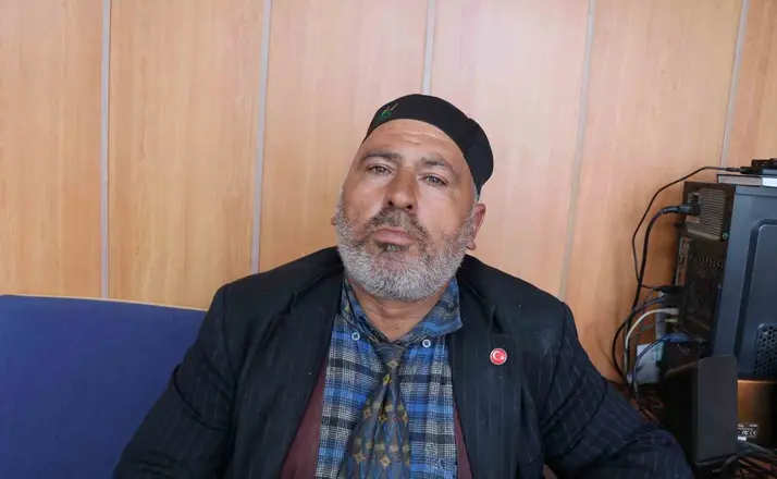 Oltulu Yunus hoca, sosyal medyada ilgi odağı oldu
