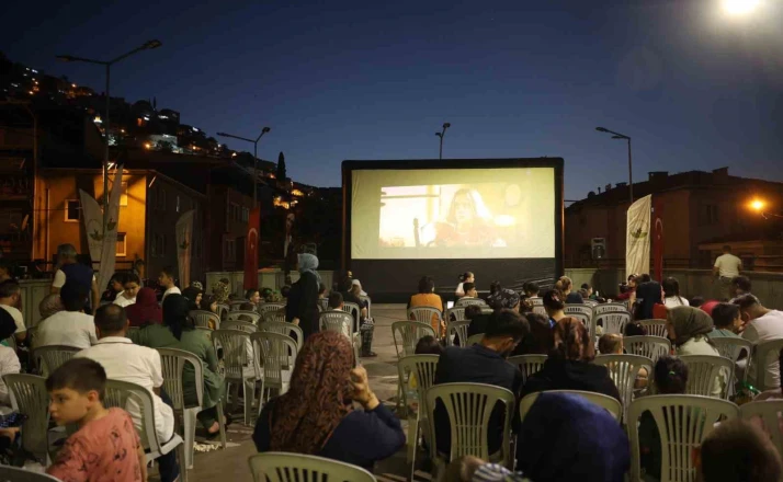 Osmangazi’de yaz akşamları sinema keyfiyle renklendi 