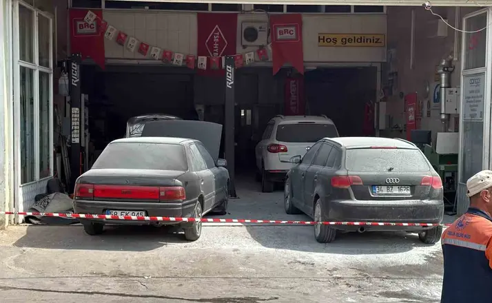 Otomobilde LPG dönüşümü sırasında meydana gelen patlamada 5 kişi yaralandı
