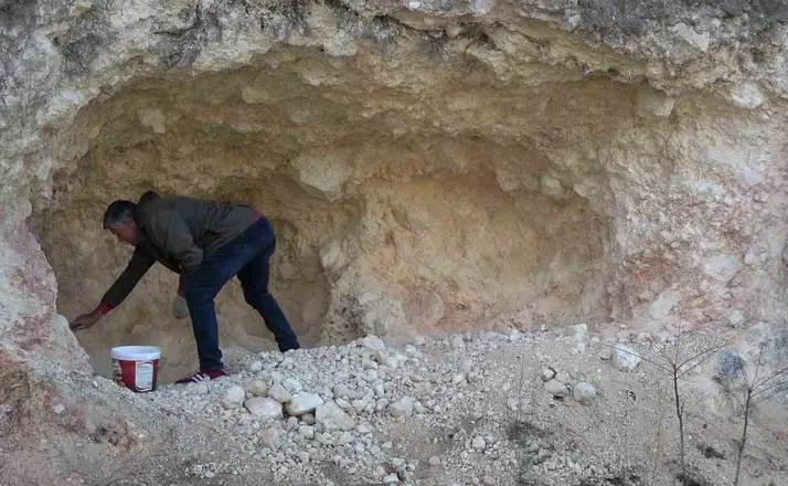 Pekmez için dağları deliyorlar
