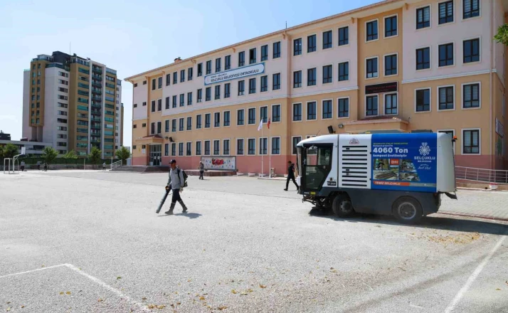 Selçuklu’da okullar yeni eğitim yılına hazırlanıyor
