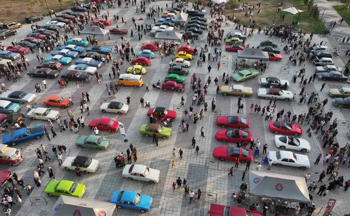 Sincan Park’ta klasik otomobil rüzgarı
