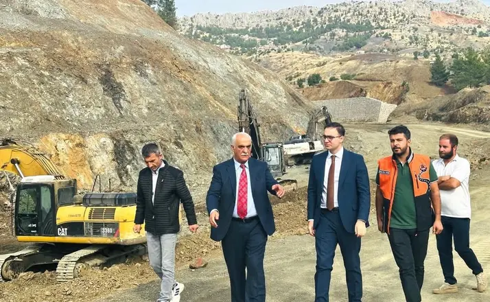 Sincik-Kahta Karayolunda çalışmalar devam ediyor
