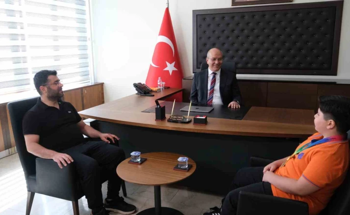 Singapur’daki matematik olimpiyatlarında dünya birincisi İstanbul’dan çıktı 