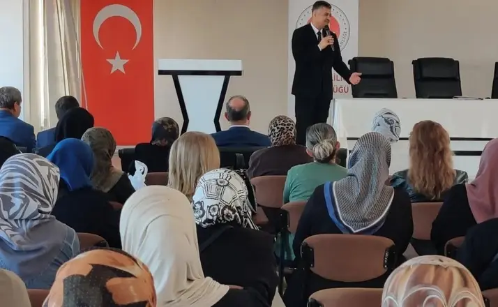 Sinoplu umre adaylarına kutsal yolculuk öncesi rehberlik
