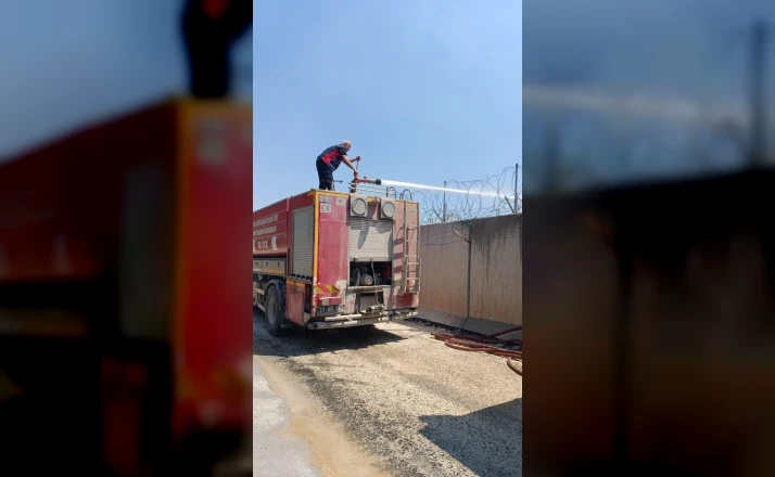 Suriye sınırında çıkan yangına hızlı müdahale 