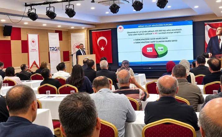 Tarım arazilerinin satış ve miras yoluyla devri eğitimi düzenlendi
