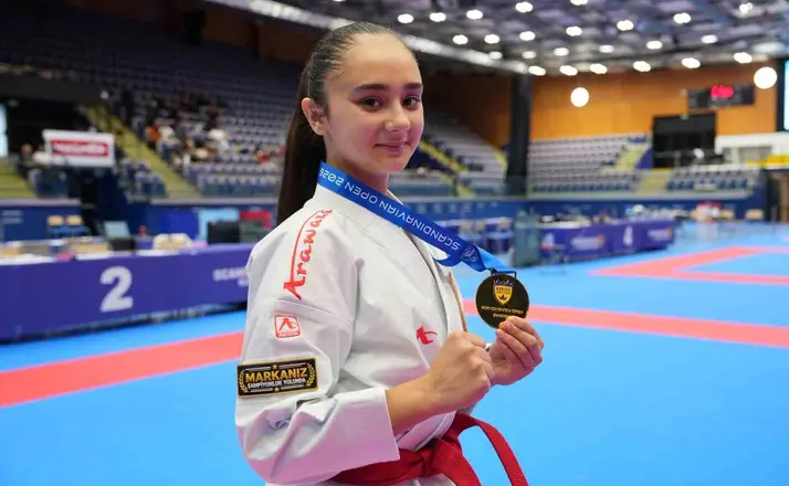 Tavşanlılı milli karateci Yüsra Bozbey İsveç’te şampiyon oldu
