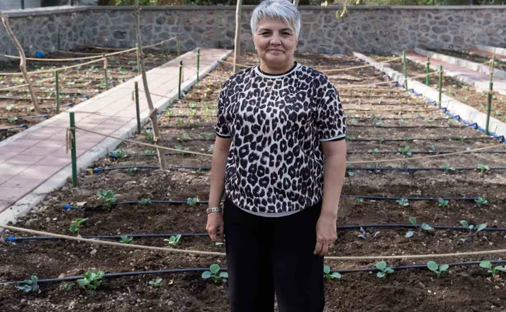 Toprakla buluştu, yaşama yeniden tutundu
