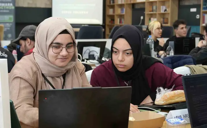TÜRGEV’in yapay zekayı üretime taşıyan AI CRAFT projesi başladı
