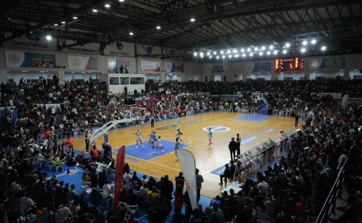 Turgutlu Belediyespor’da reklam alanları satışa sunuldu 