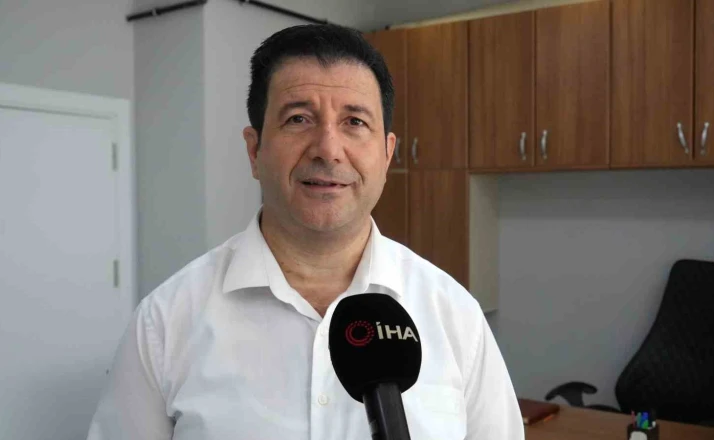 Türkülerle gayrimenkul satıyor: İstanbul’da emlakçının ilginç pazarlama yöntemi ilgi görüyor 
