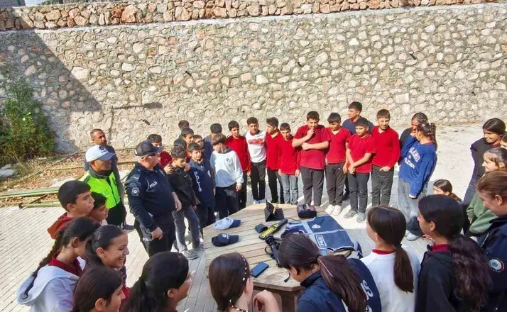 Tut’ta öğrencilere trafik eğitimi verildi
