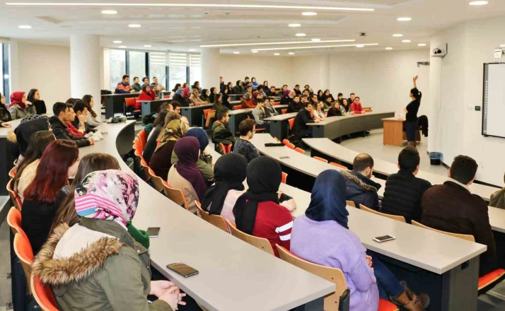 Üniversiteleriyle ilişiği kesilenler ile kazandığı programa kayıt yaptıramayanlar 9 Aralık’a kadar başvuru yapabilecek 