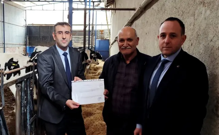 Uşak’ta iki işletme daha hastalıktan ari belgesi aldı
