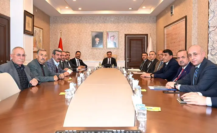 Vali Aydın Baruş Başkanlığında ‘Hayvan Pazarı’ Toplantısı
