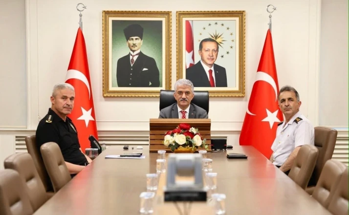 Vali Makas ‘Terörsüz Türkiye’ gündemli toplantıya katıldı 
