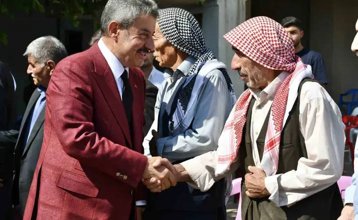 Vekil Tatar, Silopi’de köy gezileri gerçekleştirip vatandaşların taleplerini dinledi
