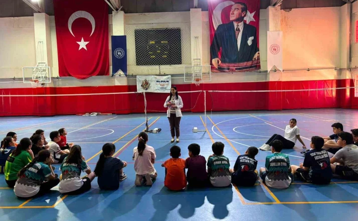 Yaz Spor Okulları’nda 256 çocuğa ağız diş sağlığı eğitimi verildi 