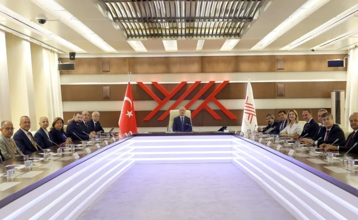 Yeni rektörlerin mazbataları verildi 
