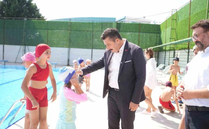 Yenişehir Belediyesi yaz dönemi yüzme kursu tamamlandı 