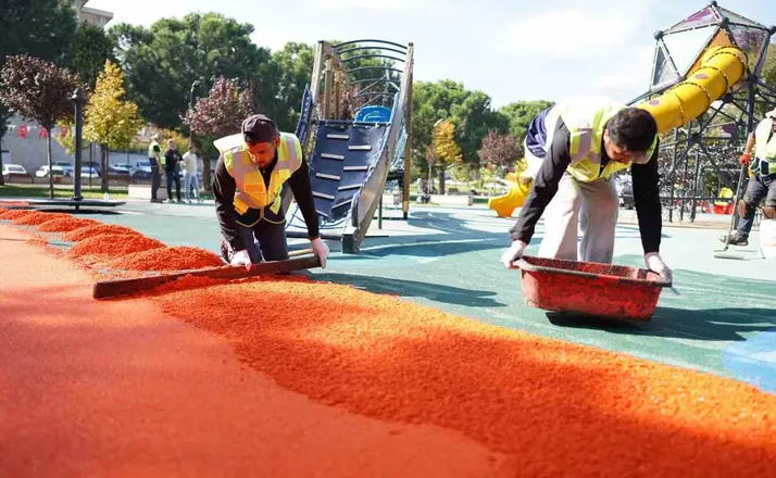Yıldırım’da parklara kış bakımı
