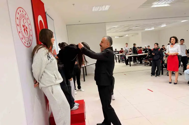 10. Bizim Çocuklar Satranç Şampiyonası Eskişehir İl Elemeleri yapıldı
