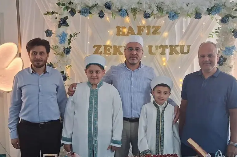 10 yaşında 7 ayda hafız oldu

