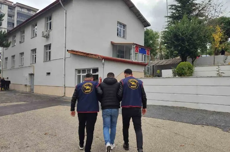 10 yıl hapis cezası bulunan firari hükümlü yakalandı
