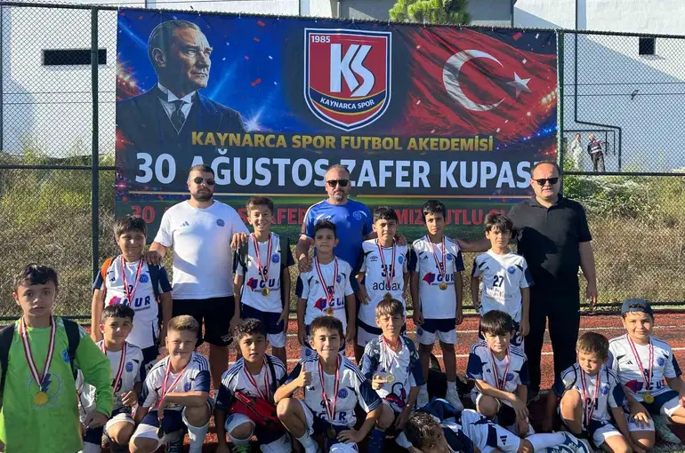1299 Bilecikspor Kulübü Zafer Kupası’nda grubu lider bitirdi
