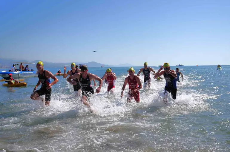35. Uluslararası Alanya Triatlonu başladı
