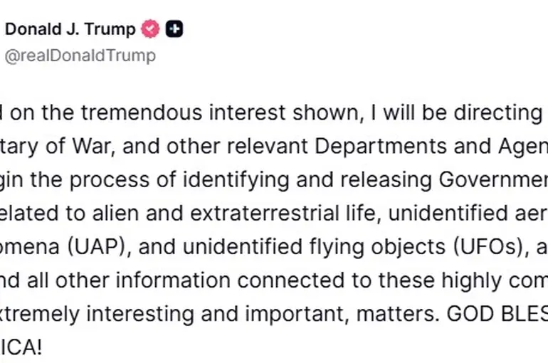 ABD Başkanı Trump’tan UFO hamlesi: "İlgili belgelerin erişime açılma sürecini başlatma talimatı vereceğim"

