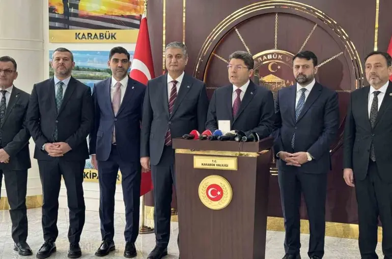 Adalet Bakanı Tunç: Suça sürüklenen çocuklarda caydırıcılığı artırmaya yönelik ayrı bir çalışma da şu anda yapılıyor"
