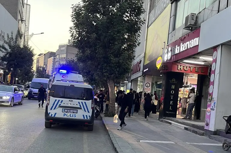 Adıyaman’da kızlar arasında kavga: 1 yaralı
