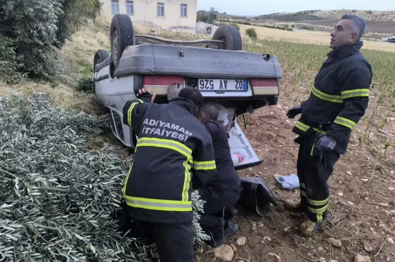 Adıyaman’da otomobil şarampole devrildi: 1 yaralı

