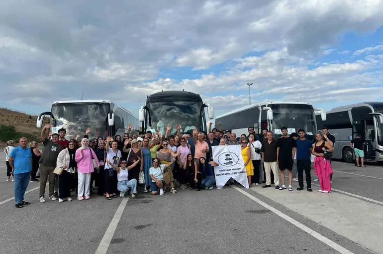 Adıyamanlı gençler Çanakkale ve Akçay’da tarih ve kültür yolculuğuna çıktı
