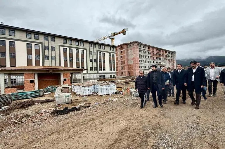 Ak Parti heyeti Eskipazar’da: yatırımlar yerinde incelendi
