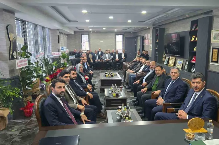 AK Parti heyetinden Karabük TSO’ya "hayırlı olsun" ziyareti

