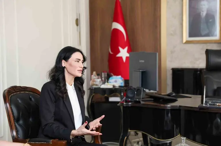 AK Partili Vekil Sarıbaş, CHP Lideri Özel’e cevap

