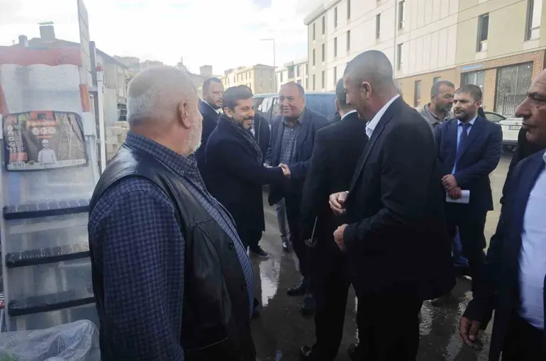 Akçadağ Çarşısı’nda esnafın talepleri değerlendirildi
