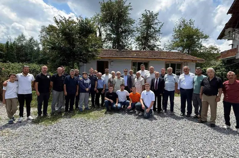 Akçakoca’da köylülerin talepleri yerinde dinleniyor
