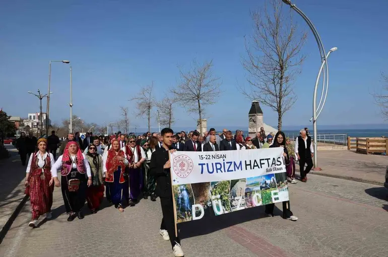 Akçakoca’nın geleceğine ışık tutan sempozyum başladı
