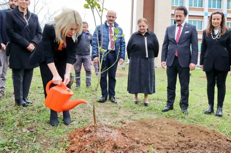 Akdeniz Üniversitesi’nde son 2 yılda 5 bin fidan dikildi
