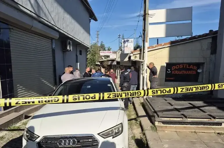 Akşehir’de Kıraathanede Silahlı Saldırı: 1 Ölü, 1 Yaralı