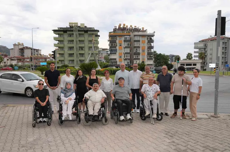 Alanya Çevreyolu’nda engelsiz yaya dönemi: 310 noktadaki erişim engeli kaldırıldı
