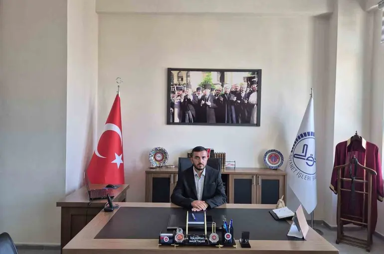 Altıntaş İlçe Müftüsü Malik Talan görevine başladı
