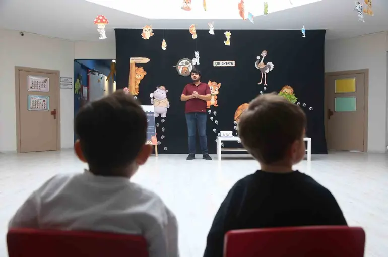 Anaokulu öğrencilerine veteriner hekimlik mesleği tanıtıldı
